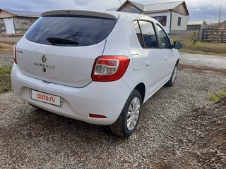 2017 Renault Sandero II, белый, 740000 рублей, вид 3