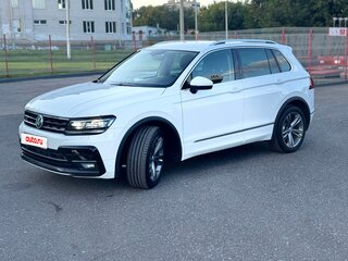 2017 Volkswagen Tiguan II, белый, 2550000 рублей, вид 1