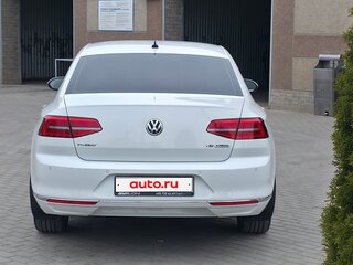 2017 Volkswagen Passat B8, белый, 2250000 рублей, вид 2