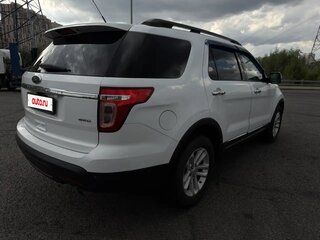 2013 Ford Explorer V, белый, 1600000 рублей, вид 5
