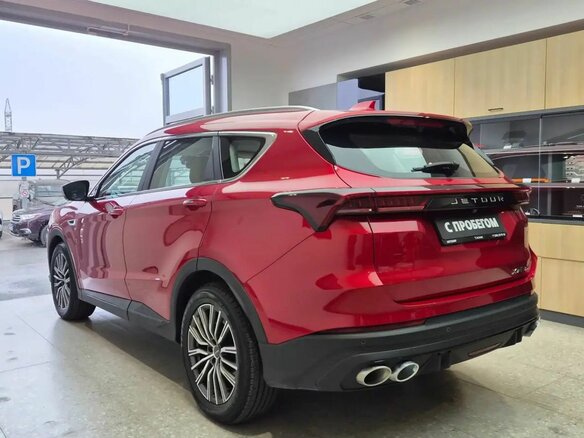 2023 Jetour X70+ I Рестайлинг, красный, 2050000 рублей - вид 5