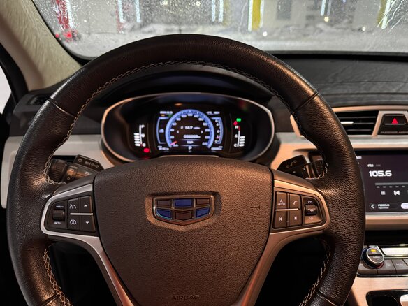 2022 Geely Atlas I, серый, 2400000 рублей - вид 10