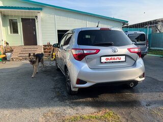2019 Toyota Vitz III (XP130) Рестайлинг 2, серебристый, 1230000 рублей, вид 4