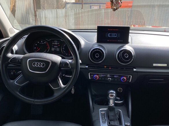 2016 Audi A3 III (8V), красный, 1980000 рублей - вид 12