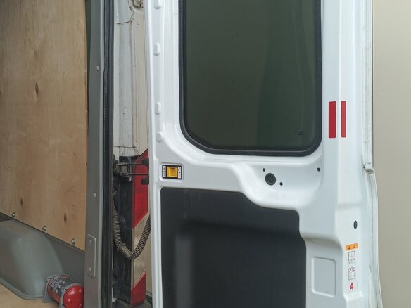 2016 Ford Transit, белый, 3600000 рублей - вид 3