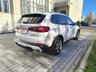 2019 BMW X5 30d IV (G05/G18), белый, 4750000 рублей, вид 4