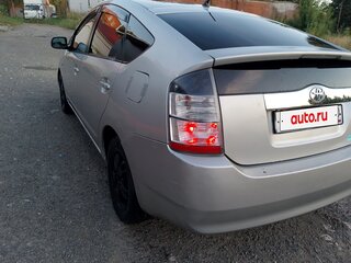 2004 Toyota Prius II (XW20), серебристый, 600000 рублей, вид 3