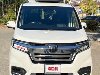 2020 Honda Stepwgn Spada V Рестайлинг, белый, 2320000 рублей, вид 4