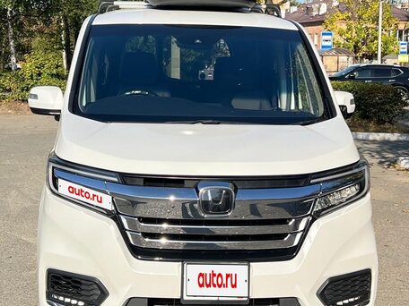 2020 Honda Stepwgn Spada V Рестайлинг, белый, 2520000 рублей, вид 4