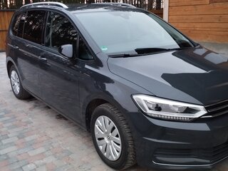 2019 Volkswagen Touran II, серый, 1600000 рублей, вид 1