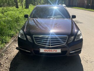 2010 Mercedes-Benz E-Класс 300 IV (W212, S212, C207), фиолетовый, 1750000 рублей, вид 3