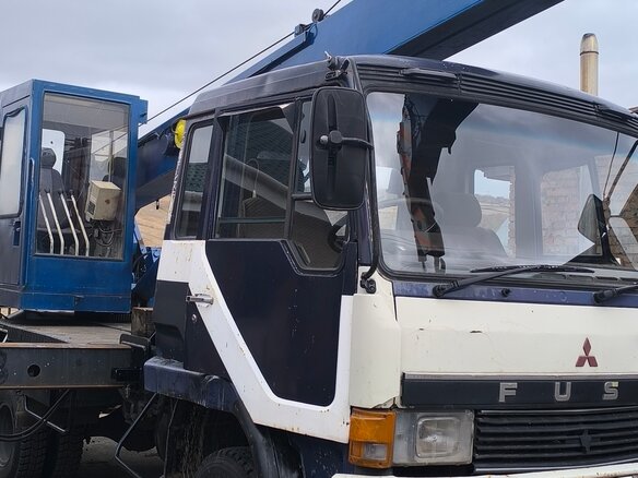 1989 Fuso (Mitsubishi) Canter, синий, 2850000 рублей - вид 4