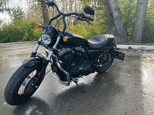 2011 Harley-Davidson Sportster 1200, чёрный, 700000 рублей - вид 4