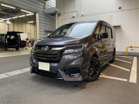 Honda Stepwgn V Рестайлинг