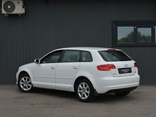 2012 Audi A3 II (8P) Рестайлинг 2, белый, 819999 рублей, вид 4