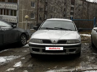 2001 Mitsubishi Carisma I Рестайлинг, серебристый, 230000 рублей, вид 1