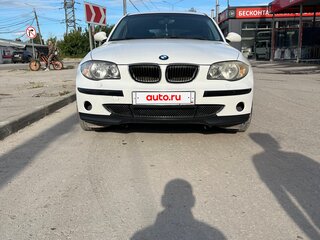 2009 BMW 1 серии 116i I (E81/E82/E87/E88) Рестайлинг, белый, 850000 рублей, вид 3