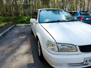 2000 Toyota Corolla VIII (E110) Рестайлинг, белый, 175000 рублей, вид 3