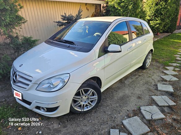 2010 Mercedes-Benz B-Класс 180 I (W245) Рестайлинг, белый, 720000 рублей