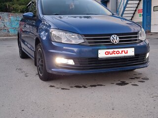 2019 Volkswagen Polo V Рестайлинг, синий, 1450000 рублей, вид 2