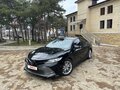 2018 Toyota Camry VIII (XV70), чёрный, 2720000 рублей - вид 3
