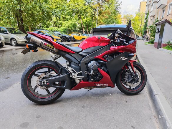 2007 Yamaha YZF-R1, красный, 850000 рублей