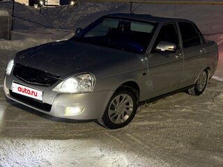 2017 Lada (ВАЗ) Priora I Рестайлинг, серебристый, 650000 рублей, вид 4