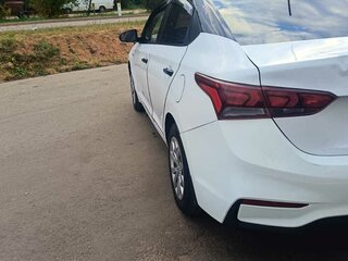 2017 Hyundai Solaris II, белый, 580000 рублей, вид 5