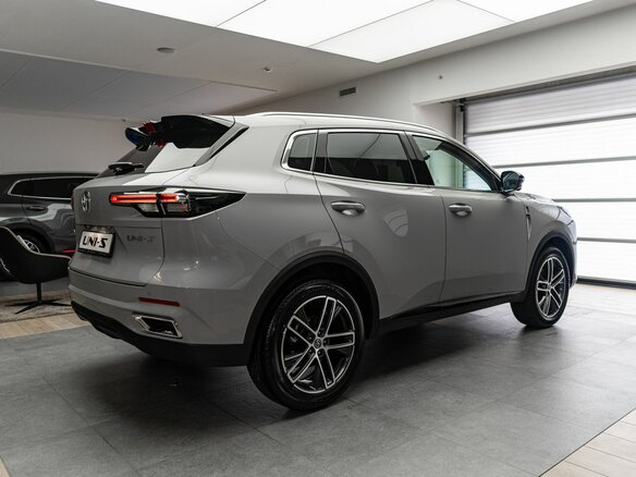 2025 Changan UNI-S I, серебристый, 3209900 рублей - вид 10