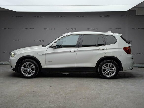 2012 BMW X3 28i xDrive II (F25), белый - вид 2