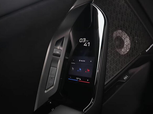 2026 BMW 7 серии 740 xDrive VII (G70) Рестайлинг, чёрный, 15973868 рублей - вид 16