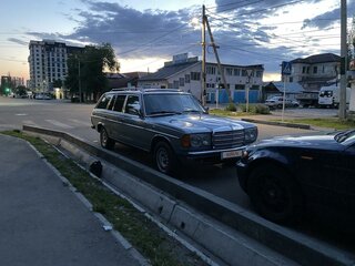 1981 Mercedes-Benz W123 240, серый, 650000 рублей, вид 4