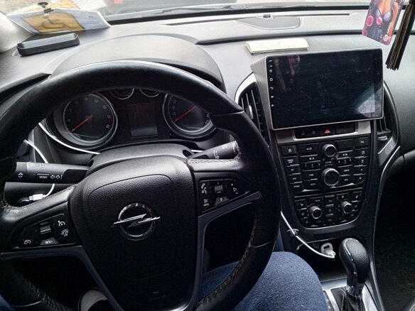 2013 Opel Astra J Рестайлинг, серый, 1300000 рублей - вид 5