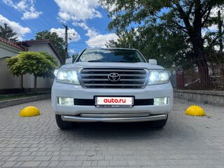 2011 Toyota Land Cruiser 200 Series, белый, 2650000 рублей, вид 3