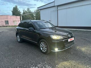 2012 Volkswagen Touareg II, чёрный, 2029000 рублей, вид 2