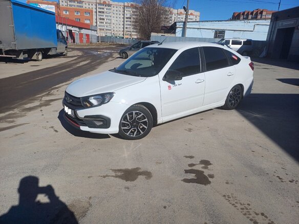2023 Lada (ВАЗ) Granta Drive Active I Рестайлинг, белый, 1000000 рублей