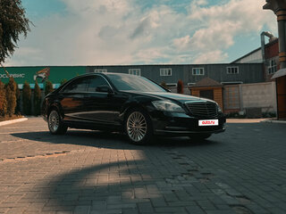 2009 Mercedes-Benz S-Класс 350 V (W221) Рестайлинг, чёрный, 1550000 рублей, вид 4
