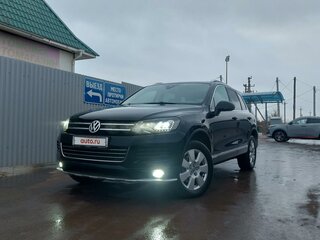 2013 Volkswagen Touareg II, чёрный, 2700000 рублей, вид 2