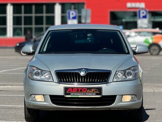 2012 Skoda Octavia II (A5) Рестайлинг, серебристый, 650000 рублей, вид 2