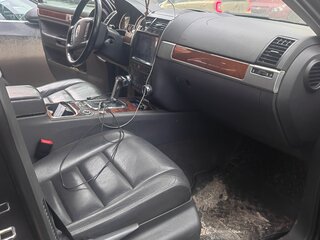 2008 Volkswagen Touareg I Рестайлинг, чёрный, 920000 рублей, вид 4