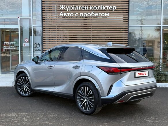 2023 Lexus RX 350 V, серый, 7000000 рублей - вид 5