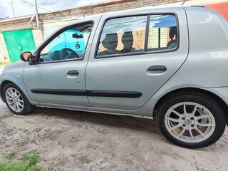2003 Renault Clio II Рестайлинг 2, серый, 320000 рублей, вид 4