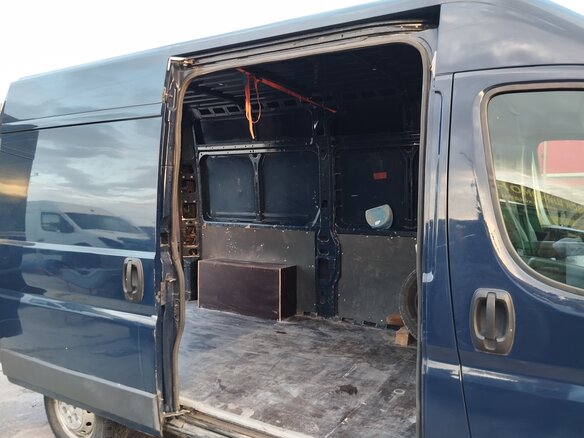 2011 Peugeot Boxer, синий, 1000000 рублей - вид 10