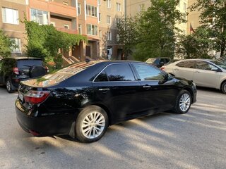 2015 Toyota Camry VII (XV50) Рестайлинг, чёрный, 1750000 рублей, вид 4