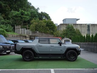 2026 GMC Hummer EV, серый, 24745776 рублей, вид 4