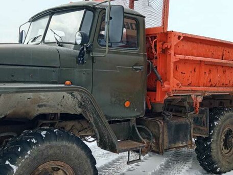 2001 Урал 5557, зелёный, 450000 рублей, вид 4