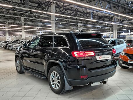 2014 Jeep Grand Cherokee IV (WK2) Рестайлинг, чёрный, 1877000 рублей, вид 4