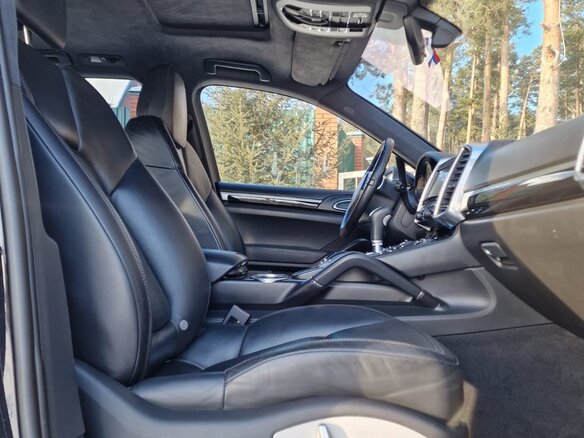 2010 Porsche Cayenne S II (958), чёрный, 3300000 рублей - вид 13