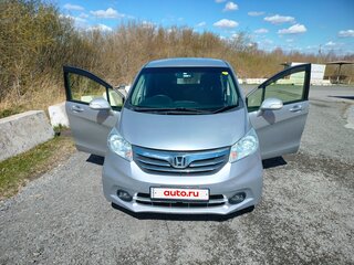 2012 Honda Freed I Рестайлинг, серебристый, 1035000 рублей, вид 2
