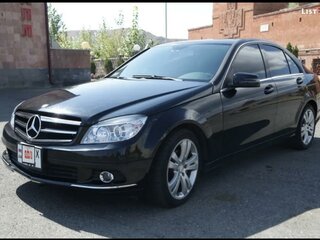2010 Mercedes-Benz C-Класс 300 III (W204), чёрный, 1700000 рублей, вид 1